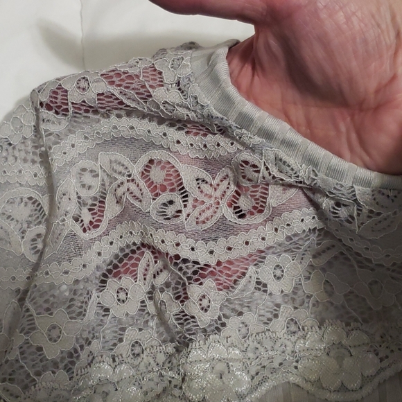 CCO DROP🌼1 small left New boutique lace yoke top - Picture 8 of 10